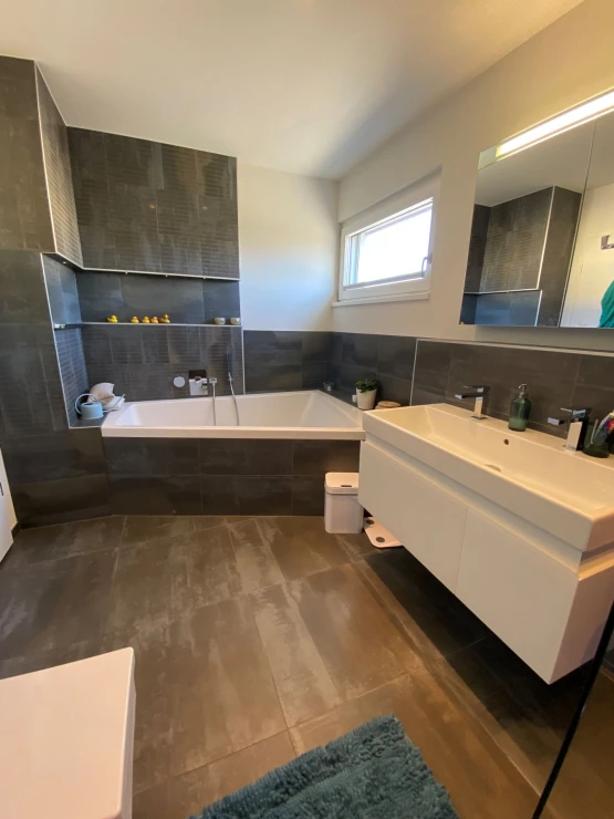 Maisonette-Attikawohnung mit Weitsicht in Zeiningen